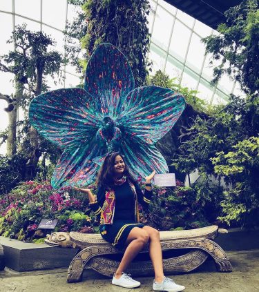 Happy girls are the pc: @dillipbadu . . #singapore #gardenbythebay #cloudforest #cloudforestdome #singaporetrip #singaporediaries…