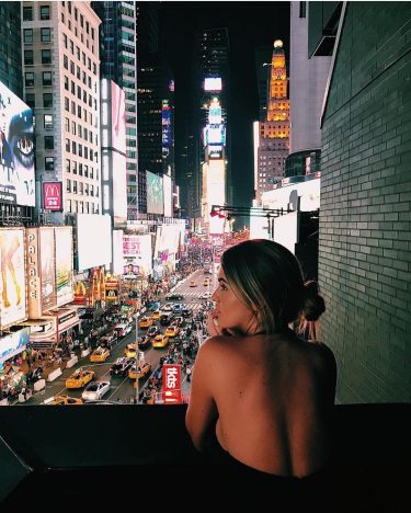 When you have a view in that city that never sleeps @katelouise__ #winntw