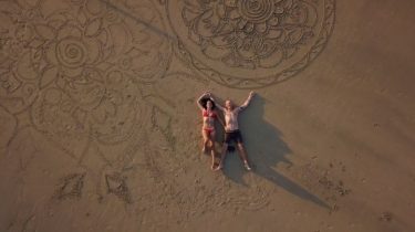 Salty skin, sandy toes and a couple of beach bums! ️????