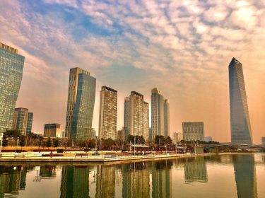 Songdo IBD, South Korea ⠀⠀⠀⠀⠀⠀⠀⠀⠀⠀⠀⠀⠀⠀⠀⠀⠀ How is this farther away than Japan? 뭐이리 멀어……