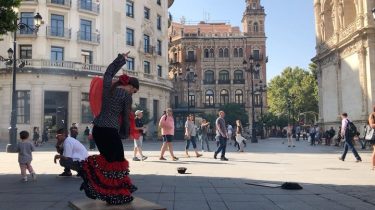 #sevillaspain #sevilla #spain #西班牙 #seville #travel #backpackers #adventuretime #背包客 #igerspain #iamtb #travelrepost #bnesimppl #spaintravel…