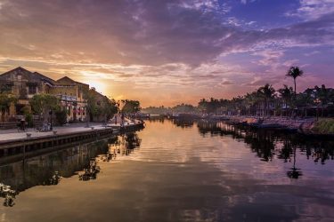 I always appreciate a good sunrise. . . . . #hoian #vietnam #vietnamtravel #landscapephotography…