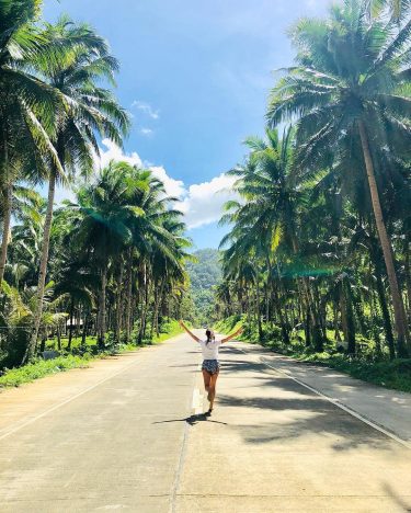 ️[HAPPINESS ROAD] I’m on my way, on my way, on my way to paradise!…