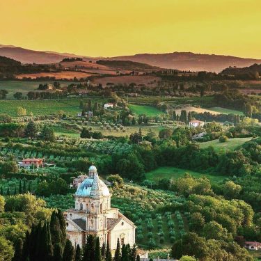 #montepulciano #montepulciano #montepulcianowine #toscana???????? #tuscany #travel #travelblogger #travelphotography #travelgram #toscanatravel #italianbestplaces #cultureandnature #windland #natureandfood…