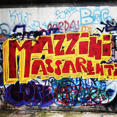 #scrittesuimuri #graffiti #street_art #jj_urbanart #jj_urbex_ #graffitiart #ig_streetart # #streetart #rsa_streetart #ig_graffiti #graffit #graffiti_art #street_art…