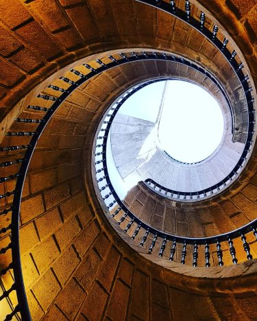 Up . . . . . . . . . #hermesymercurio #museo #santiago #compostela…