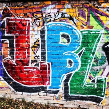 #scrittesuimuri #graffiti #street_art #jj_urbanart #jj_urbex_ #graffitiart #ig_streetart # #streetart #rsa_streetart #ig_graffiti #graffit #graffiti_art #street_art…