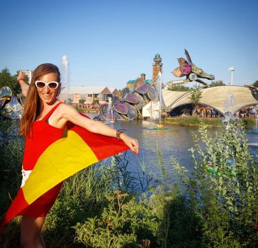 A qué no sabéis quién tiene ya su entrada para Tomorrowland??! ???????????? Allá vamos…