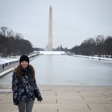 Let’s get into this icy pool ????. . . . . #washingtondc #dc #washingtonmonument…