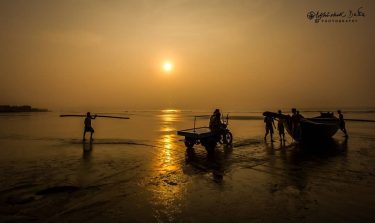 #mondarmoni #goldenhour #incredibleindia #loanlyplanettravellermagazine #natgeo #natgeoyourshot #landscape #landscapephotography #sunrise #sea #seascape #mobileclicks #mobile #natgeotravellerindia…