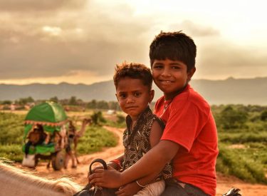Brothers! Salim & Jamal?? No? . . #family #siblinglove #bnesimppl #people_infinity_ #peopleofinstagram #peoplephotography #people_and_world…