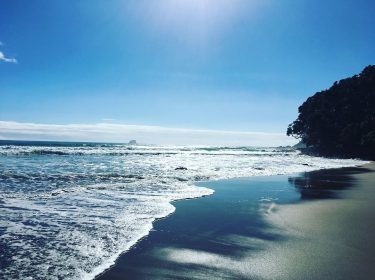 Hot Water Beach, New Zealand #csmidlifegapyear #memories #travel #travelblogger #travelbug #tbt #photo #adventure #amemoryaday…