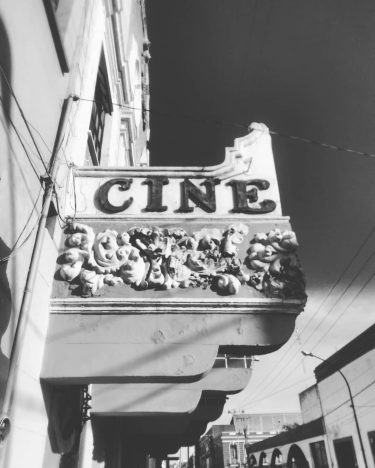 El cine . . . . . . . . . . . .…
