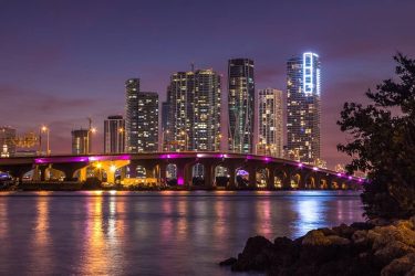Gotta love winters in Miami . . . #miami #winterinmiami #miami #miamicityscape #citylights #welcometomiami…
