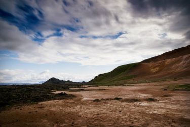 Wide landscape of Iceland #nikond5300 #landscapephotography #landscape #dramatic #bnesimppl #theglobalwanderer #instagood #worldplaces #bestvacations #awesomeearth…