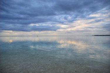 Beautiful #borabora – where the sky & the water meet. Amazing. Taken on a…