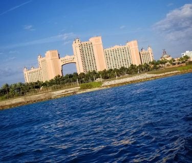 Atlantis in the Bahamas!! #vacationtime #vacation #travel #traveler #traveling #explore #venture #adventurer #travelinggirl #adventure…