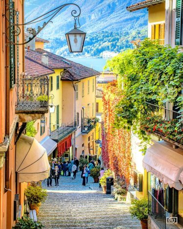 Place️️️️️ .. .. Bellagio, Lake Como, Lake District, Italy ????????.. .. .. Follow Us️️️️️…