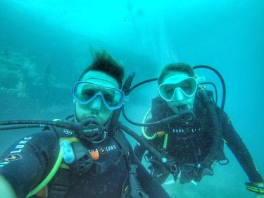 Buceando pecios hundidos en Corooooon!!!!!! #wreckdiving #wreck #coron #diving #dive #fundive #travel #divingtravel #moments…