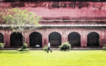 Morning Walk :-) . Delhi Days 1200D Support . #travelling #days #travelblogger #travelblogger #travel…