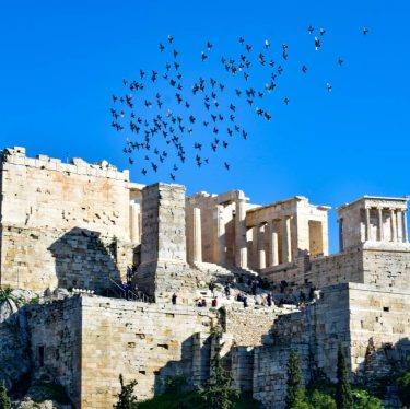 Buenas tardes, seguimos en Grecia visitando ruinas antiguas. Todavía no salimos pero estamos en…