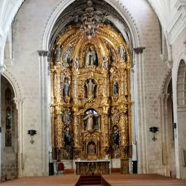 Retablo de la Iglesia de San Francisco #travelgram #instagramers #travelblogger #travelphotography #palencia #palenciadiferente #palenciamola…