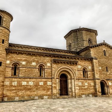 San Martín de Tours, Fromista (Palencia) #photography #photo #google #googlelocalguides #video #travelphoto #travelgram #instagramers…