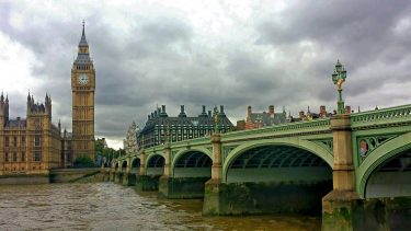 Big Ben, London . . . . #london #london???????? #bigben #englandtravel #traveladdict #architecturephotography #aroundtheglobe…