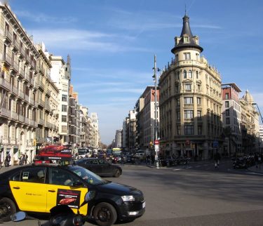 Black yellow taxi. #barcelona #travel #catalunya #españa #montserrat #bcn #photography #love #instagood #marbella #photooftheday…