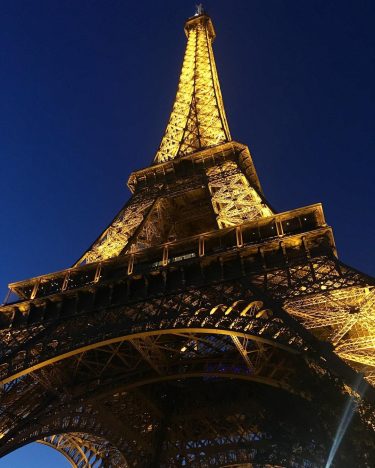 always ️ tour Eiffel #tour #toureiffel #travelblogger #travel #traveling #parisian #travelphotography #travelholic #travelfrance #travelaroundtheworld…