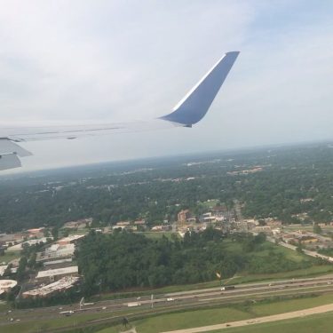 In the skies grandfamilyadventures @grandfamilyadventures @grandfamilyadventures #travel #beauty #inthesky #familytravel #familyvacation #relax #explorepage #luxury…
