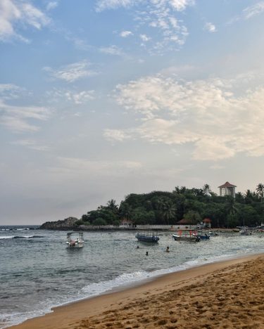 Unawatuna ???????? #srilanka #galle #unawatuna #Beach #풍경 #바다