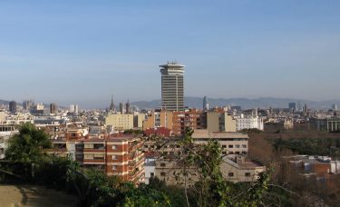 View from Parc del Mirador del Poble Sec #elraval #barcelona #travel #catalunya #españa #montserrat…