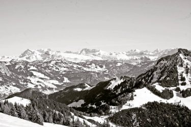 #swiss #switzerland???????? #naturephotography #mountains #travelblogger #travelholic #travelgram #travelphotography #travel #alpen #swissalps #wanderlust #wandern #swissalps????????…