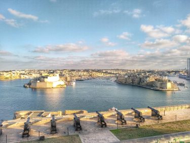 My favourite place in Malta #sunset #malta #maltaisland #mediterranean #mediterraneansea #winter #picture #capture #lovinmalta…