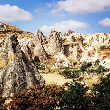 One more from Capadocia #turkey #capadocia #sky #bnesimppl #nature #naturephotography #travel #destination #travelphotography #travelblogger…