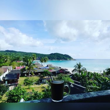 Cof #Bnesimppl #viewpoint #view #coffee coffeetime #morning #paradise #malaysia #asia #landscapes #landscapelovers #landscapepic #nature&hellip;