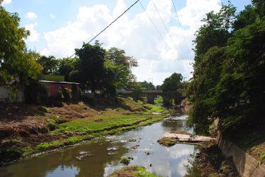 Cuba, Camagüey, November 2014 #cuba #cuban #camagüey #cubatrip #caribbean #caribbeanisland #city #cityphotography #water #river…