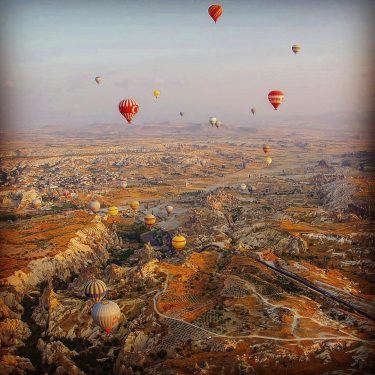 Balloons in the sky of Capadocia early morning #turkey #capadocia #sky #flight #bnesimppl #nature…