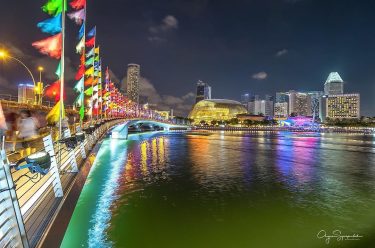 Welcome to Singapore. This colorful light is even during I-Light of singapore in Chinese&hellip;