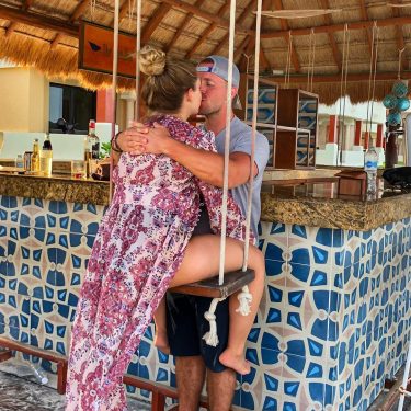 Date someone who is H O M E And A D V E N…