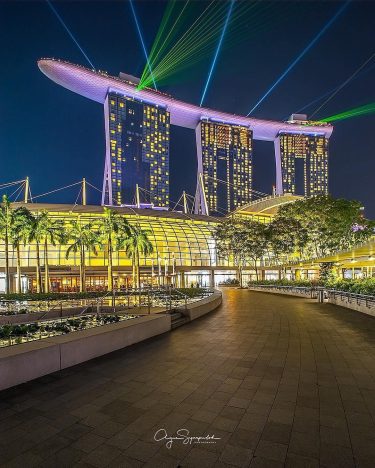 Singapore city scape . Marina bay sand Hotel is one of iconic hotel in…