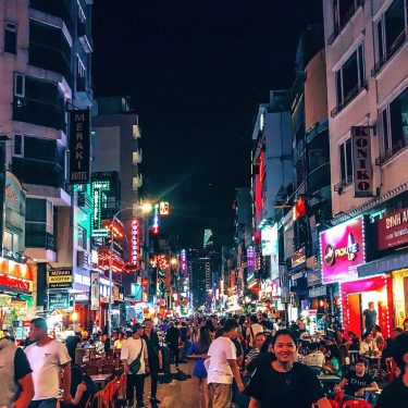 Lâu lâu mới biết thành phố đông đúc là như thế nào #lfl #potd…