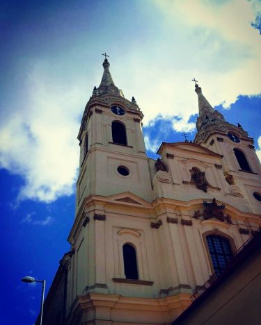 #zirc #hungary #church #travelvlog #travelers #szili_furgonnal_vlog #traveller #travelinsta #travelphoto #travelgram #travelblogger #travelphotography #trip #mytravelgram…