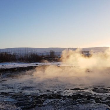 Double woooosh #iceland???????? #iceland #goldencircle #geysir #ice #travelphotography #traveling #travelgram #travel #trip #voyage #sunlight…