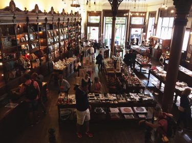 Love people loving books ????