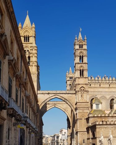 A beautiful day in Palermo #urlaub #holiday #sun #sunny #city #happy #travel #reisen #palermo…