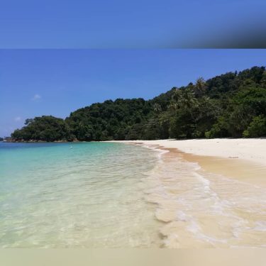 Another and last day in this paradise No filters used. #beach #beachwalk #beaches #beachlover&hellip;