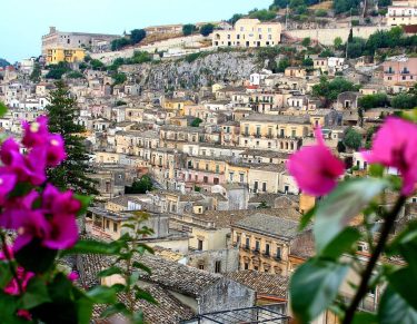 The Village Modica in the south of Sicilia (Italy) Miasteczko Modica na południu Sycylii…