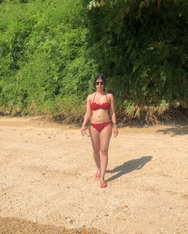 Walking into 2019 be like ‍️ #railaybeach #railaygreatviewresort #thailand #thailandtravel #thailandblogger #travel #travelblogger #travelphotography…